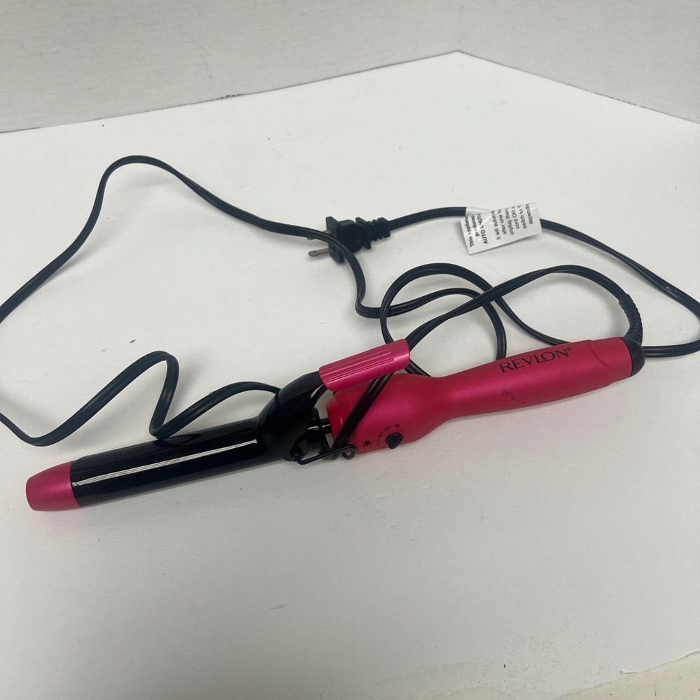 Revlon RVIR1142 Tourmaline 1 1/4” Curling Iron - Picture 3 of 5